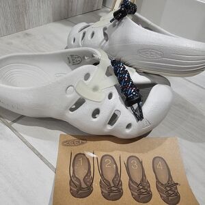 Keen Womens Foam Clogs Size 7 Light Gray